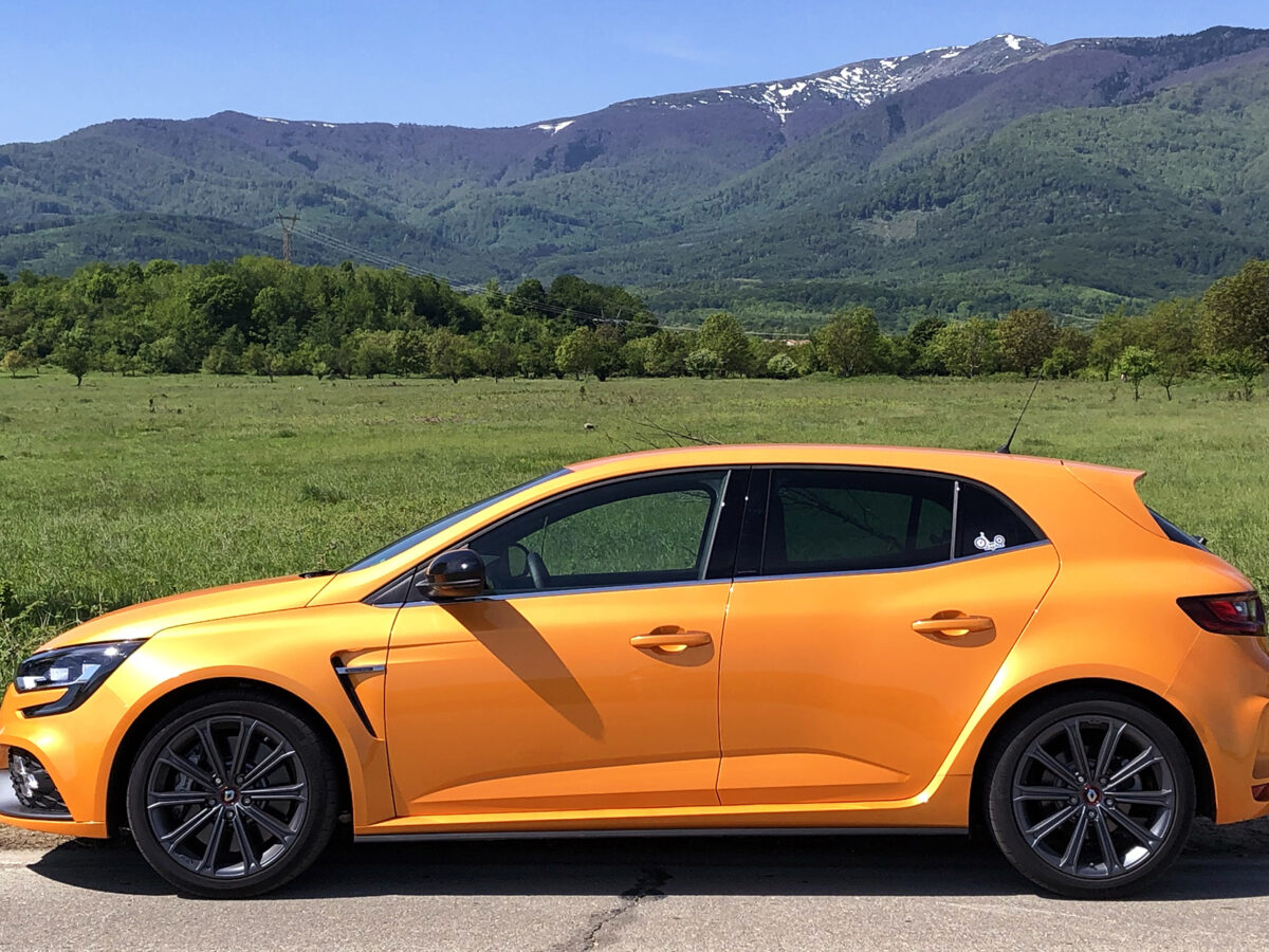 Megane R.S. – Месец по-късно и първите „сериозни“ отсечки