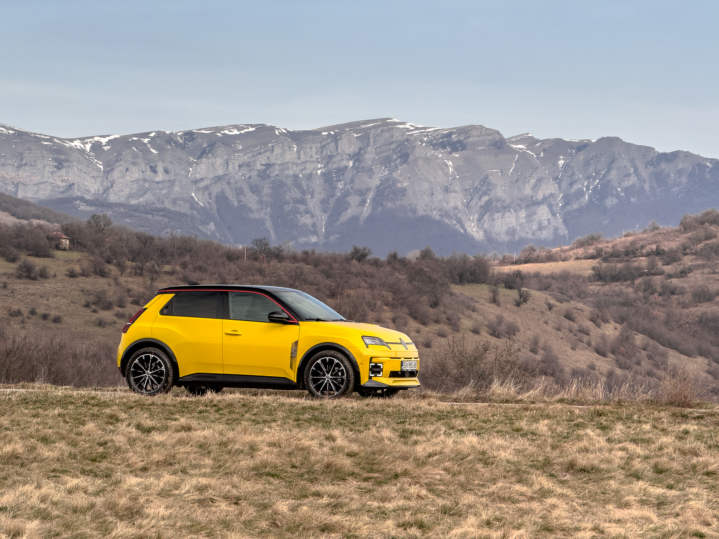 Renault 5 E-Tech – Ретро чар на ток
